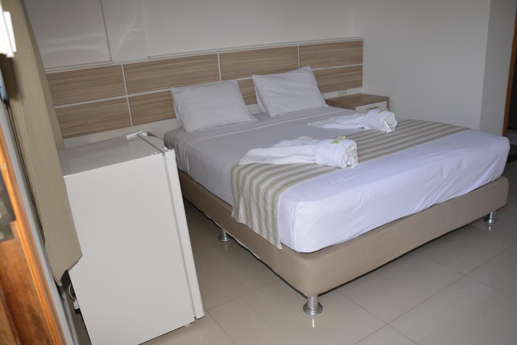 Hotel Salzburgo Ciudad del Este Oda fotoğraf