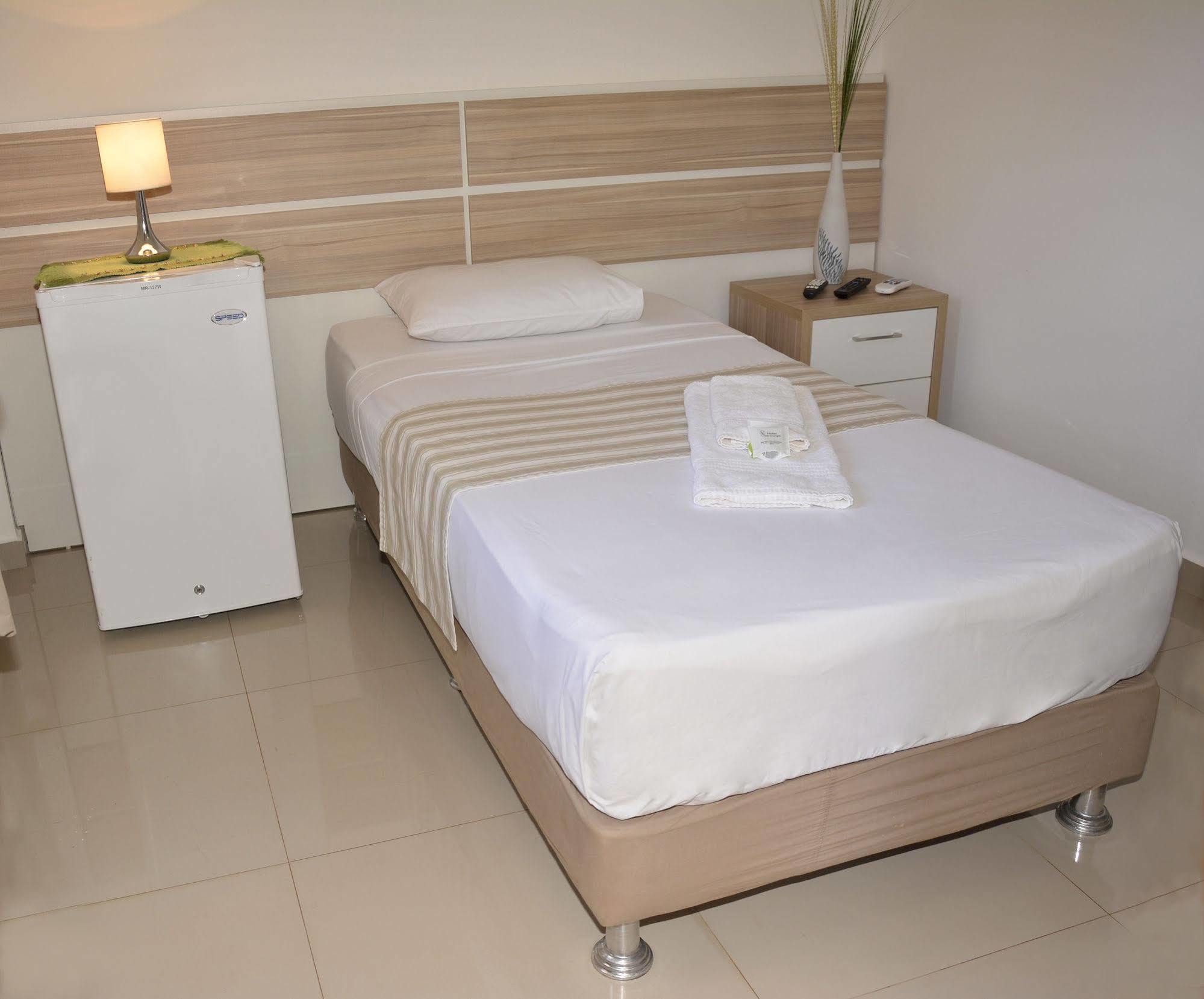 Hotel Salzburgo Ciudad del Este Dış mekan fotoğraf