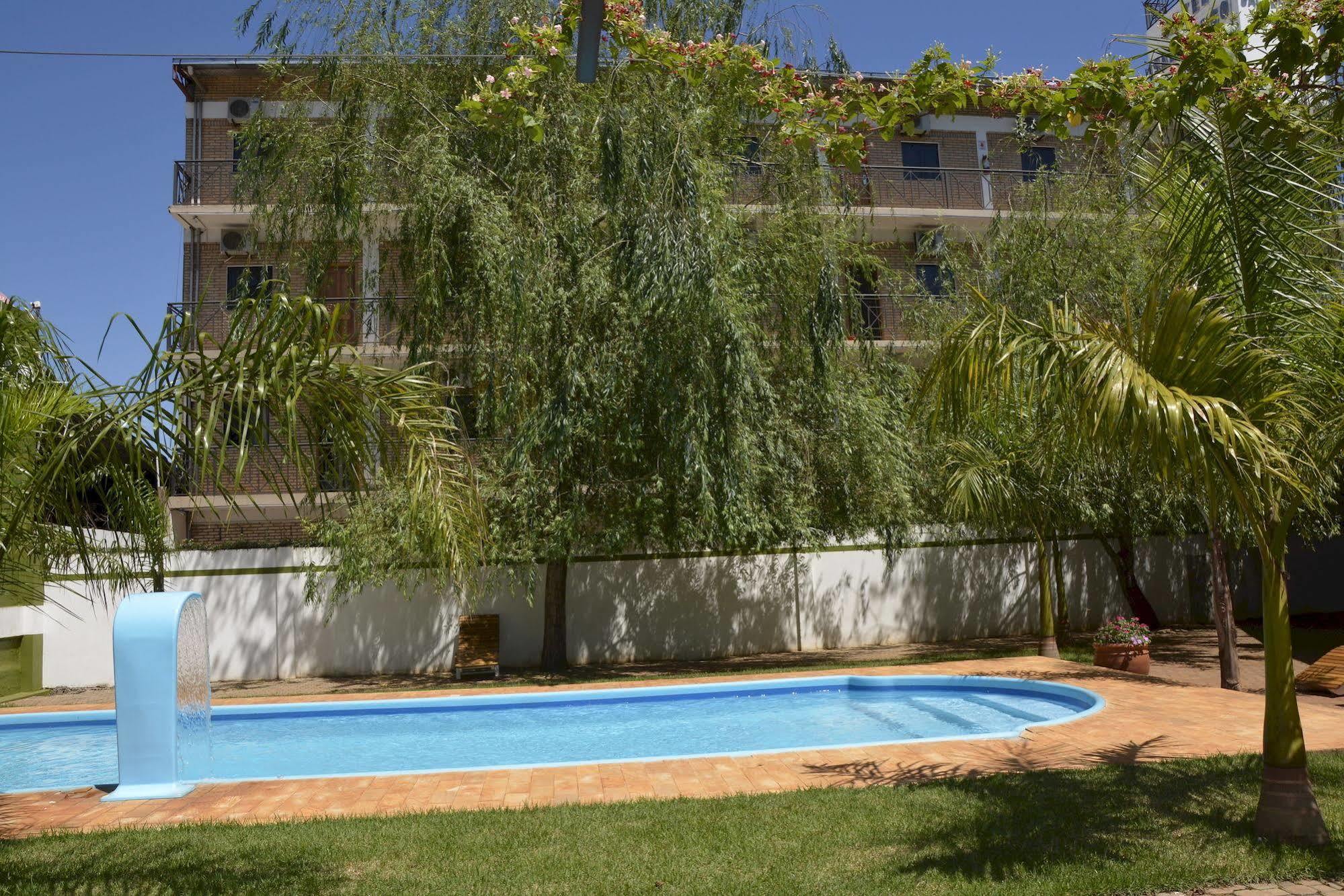 Hotel Salzburgo Ciudad del Este Dış mekan fotoğraf