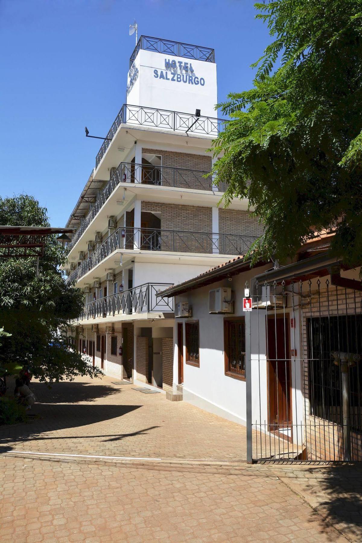 Hotel Salzburgo Ciudad del Este Dış mekan fotoğraf