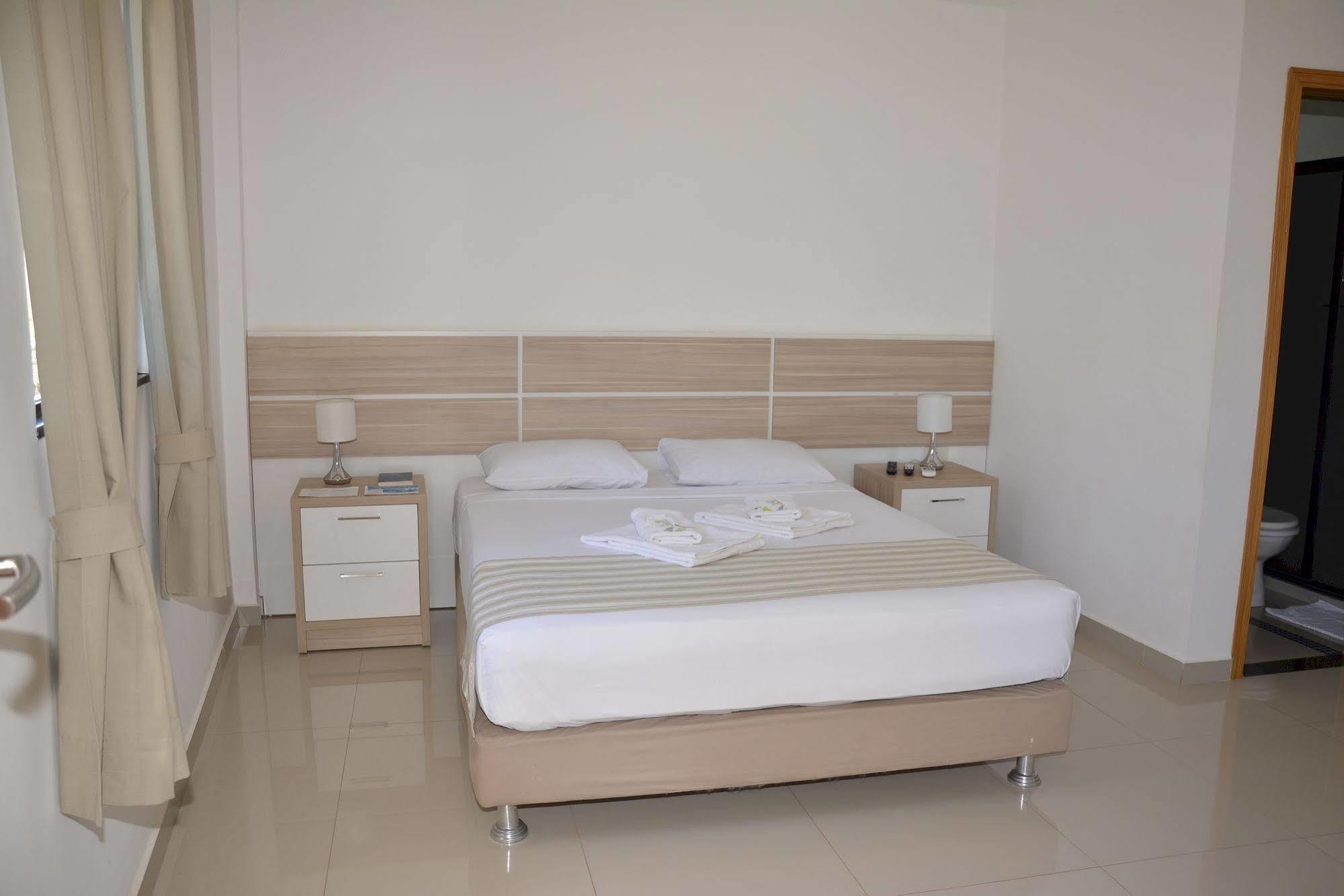 Hotel Salzburgo Ciudad del Este Dış mekan fotoğraf